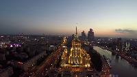 Иностранцы пробуют москву. Русская баня, футбол с красавицами, самый высокий ледяной бар в мире.